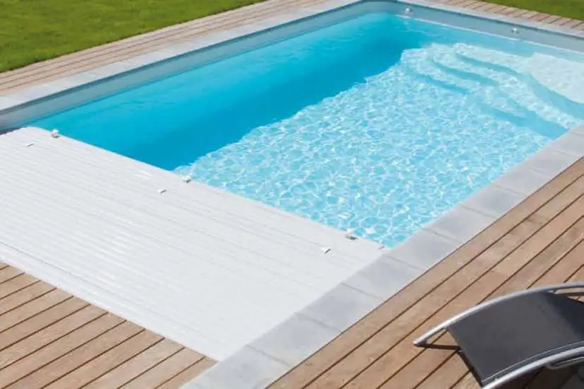 Dispomos de coberturas para piscinas no arquipélago dos Açores